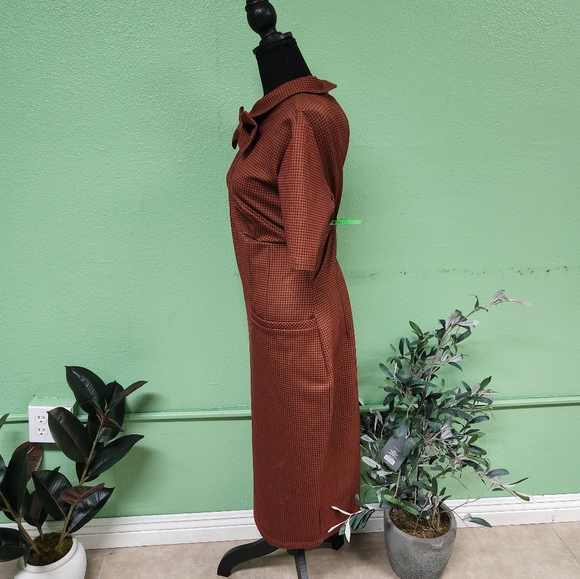 Fall into a wiggle dress - Picture 3 of 9